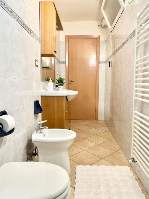Casa Nel Verde - 4 Posti Letto Διαμέρισμα Chiaravalle Marche Εξωτερικό φωτογραφία