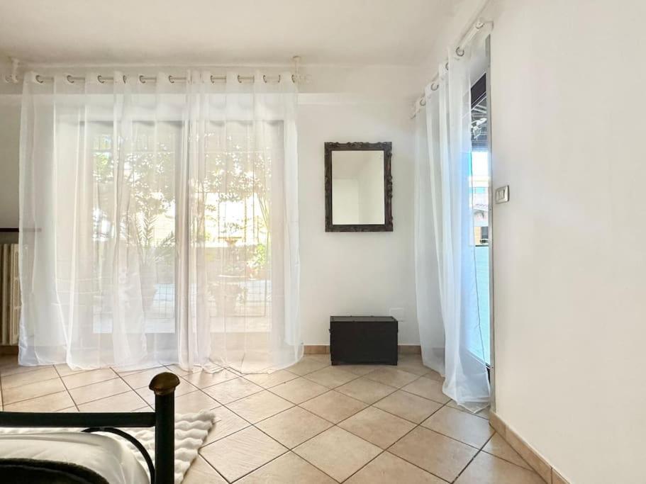 Casa Nel Verde - 4 Posti Letto Διαμέρισμα Chiaravalle Marche Εξωτερικό φωτογραφία