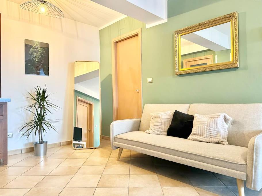 Casa Nel Verde - 4 Posti Letto Διαμέρισμα Chiaravalle Marche Εξωτερικό φωτογραφία